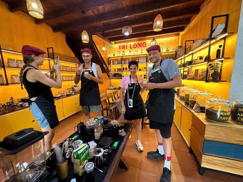 Hoi An: Vietnamese Coffee Making Workshop at Local Roastery - Picking two drinks from four very different styles