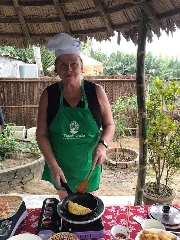 Hoi An : Vietnamese Cooking Class with Hotel Pickup - Chef Hon and the teaching style