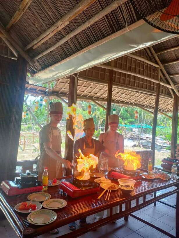Hoi An : Vietnamese Cooking Class with Hotel Pickup - What $24 buys you
