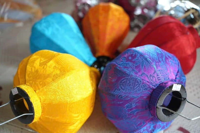 Hoi An: Vietnamese Foldable Lantern Making Workshops - What Happens When You Arrive at The Lantern Lady
