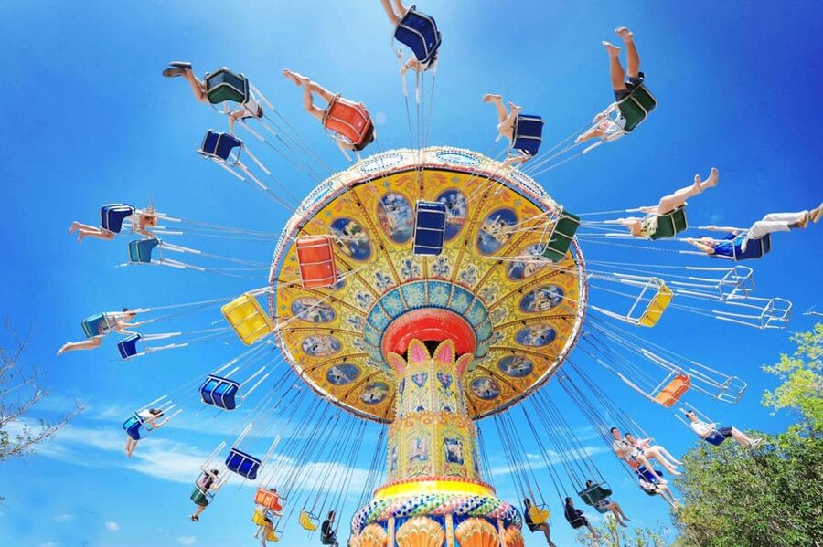 Hoi An: Vinwonders Nam Hoi An Theme Park Entry Ticket - Leave time for the 7:30 pm fountain show