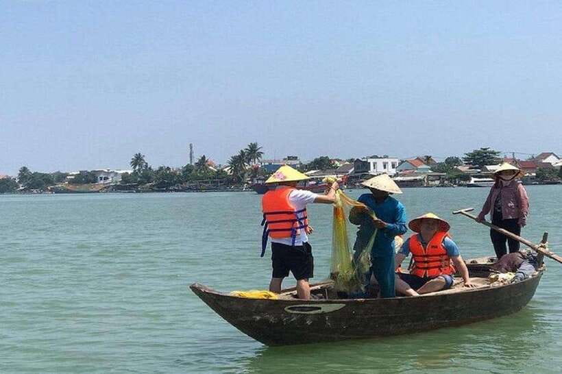 Hoi An Wet Rice Farming Tour-Basket Boat Tour Fishing-Lunch - Price, transport, and group size