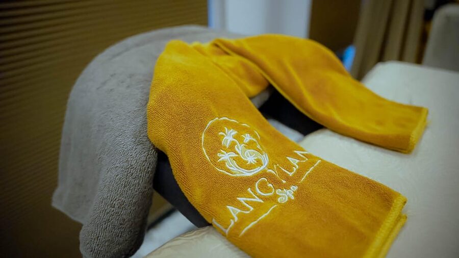Hoi An: Ylang Ylang Spa Experience (Free pick up for 2pax++) - The private treatment room and therapist experience