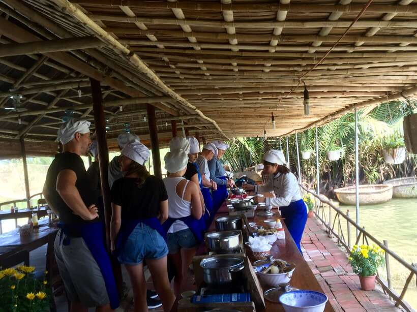 Hoian/Danang: Eco Cooking Class, Cruise Trip, Basket Boat - Who should book this experience