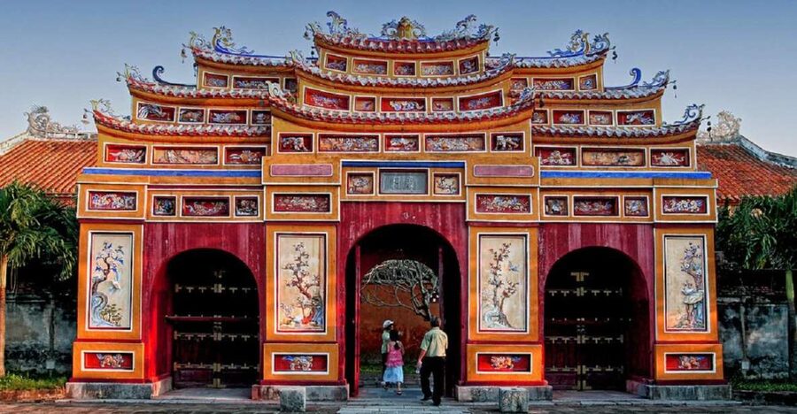 Hue City Tour with Dragon Boat from Hue or Danang or Hoi An - Hai Van Pass and Lap An Lagoon on the road from Danang or Hoi An