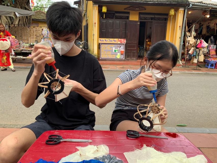 Lantern Making Class With Lynn - Arriving at the family workshop
