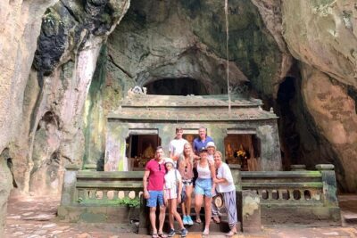 LOVELY PILGRIMS to MARBLE MOUNTAIN & DRAGON BRIDGE & LADY BUDDHA