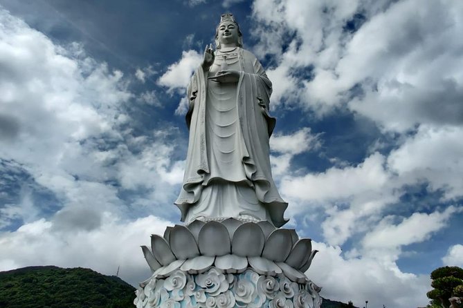 LOVELY PILGRIMS to MARBLE MOUNTAIN & DRAGON BRIDGE & LADY BUDDHA - Who should book this Marble Mountains outing