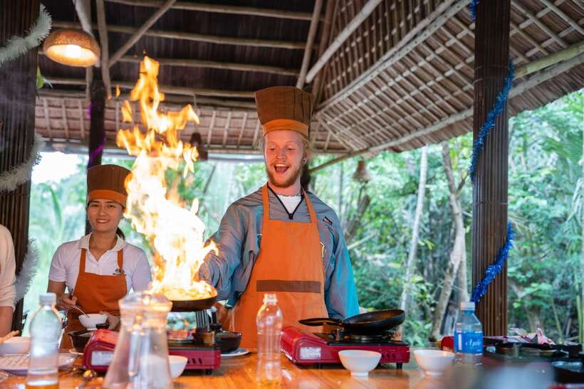 Mad Monkey Hoi An Cooking Class & Bamboo Boats - Should you book the Mad Monkey cooking class?