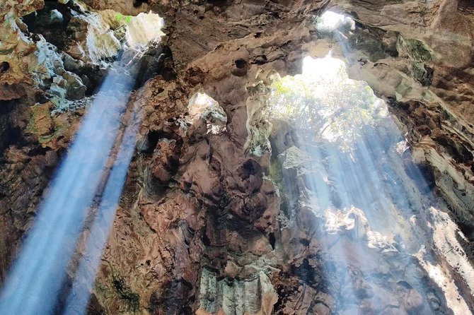 Marble mountain, Am Phu cave and Monkey mountains group tour - Why these three sights fit together