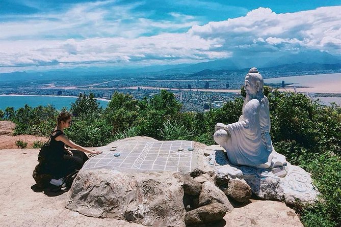 Marble mountain, Am Phu cave and Monkey mountains group tour - Lunch with a local Vietnamese setting