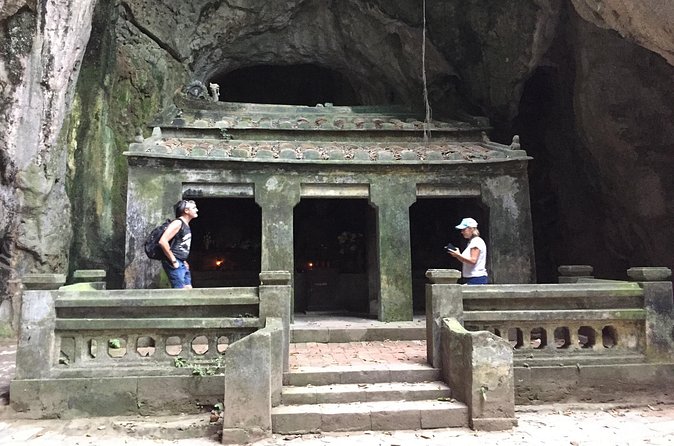 Marble Mountains & Hoian Walking Tour - Why the guide matters here