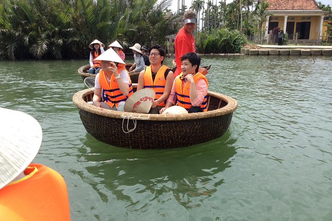 Market Tour , Basket Boat and Cooking Class Hoi An - What the $8 price really means