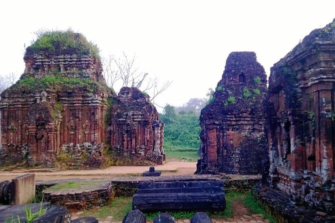 My Son Adventures Loop (1 ngày -150km) - What the guide adds to the day