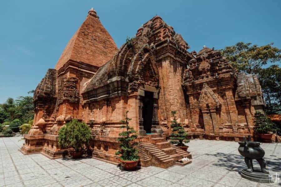 My Son Sanctuary Morning Tour w Thu Bon River Cruise & Lunch - Leaving Hoi An at 7:30 am
