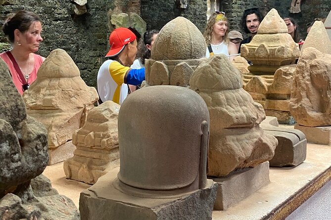 My Son Sanctuary Small-Group Trip From Hoi An - Guide quality and communication matter