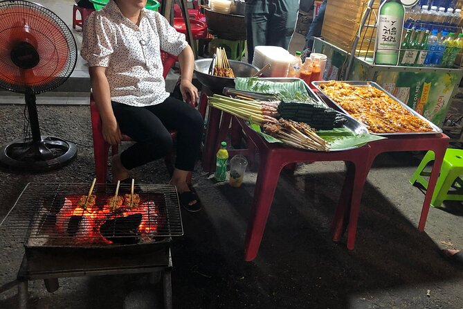 Night Life Street Food Tours Hoi An - Walking through Hoi An Ancient Town at night