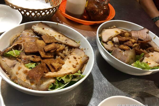 Night Life Street Food Tours Hoi An - Why a guide helps with Hoi An street food
