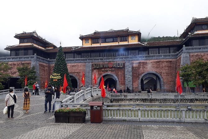 Private Car from Hoi An to Golden Bridge and Back - Golden Bridge and the Love Flower Garden