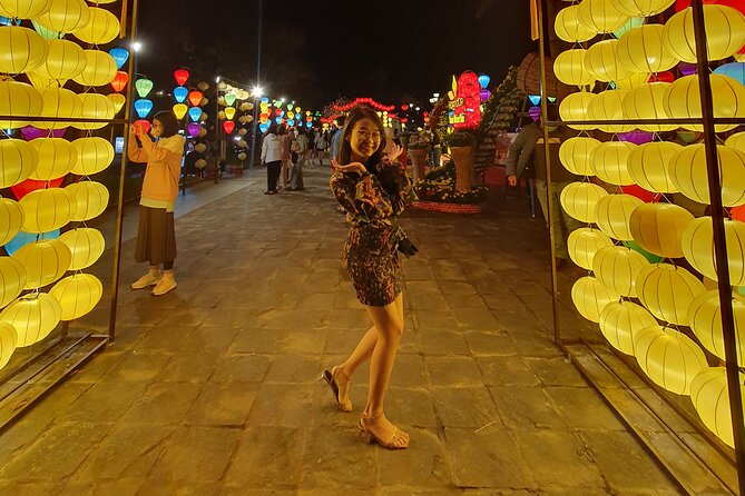 Private Food Tour and Hidden Gems in Hoi An - Japanese Covered Bridge and the town’s best-known landmark