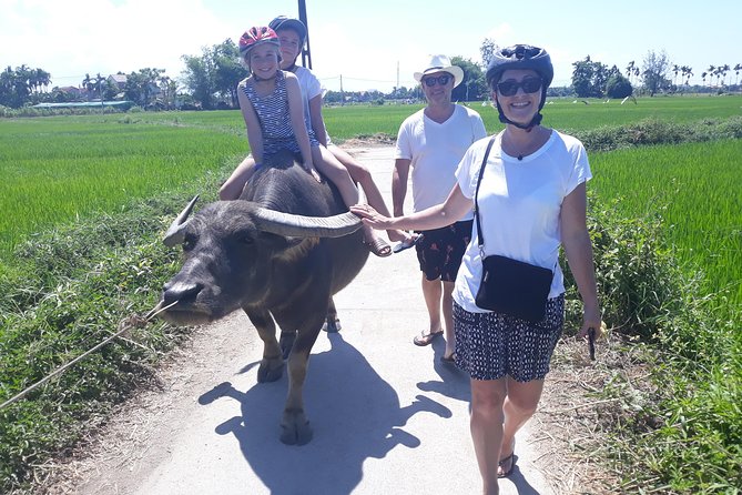 Private Hoi An Countryside: Biking, Basket boat, buffalo, foods - Guide quality, group size, and the private format