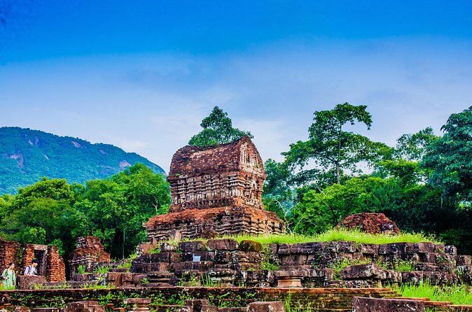 Private My Son Sanctuary Tour with Champa food - What the $59 price includes