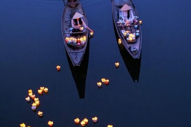 Private Night Boat Trip and Floating Lantern on Hoi An River - The boat queue and what private really means
