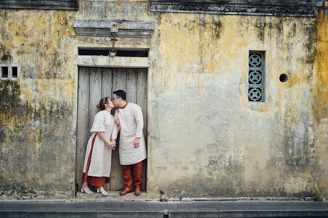 Private Photo Shoot in Hoi An - Starting at the Japanese Covered Bridge