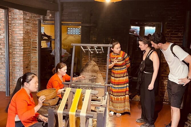 Private Traditional Silk Process in Hoi An Silk Village - A Quang Nam house and the story of sericulture