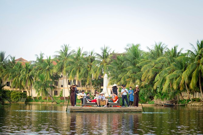 Romantic Dinning On The Bamboo Raft - Dinner on the bamboo raft