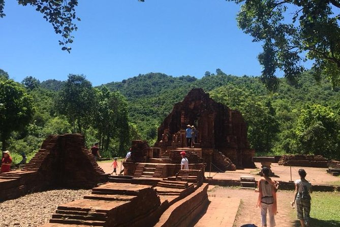 Shuttle Bus Hoi An To My Son Sanctuary - Exploring the temple groups independently