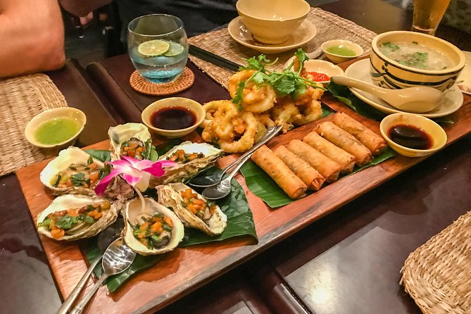The 10 Tastings of Hoi An: Private Street Food Tour - The central market, fresh fruit, and local movement