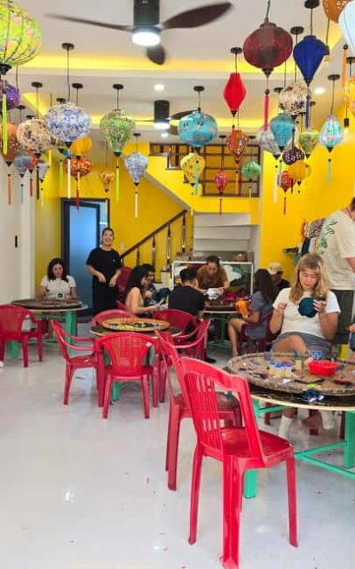 The Lantern Lady: Traditional Lantern Class in Old Town