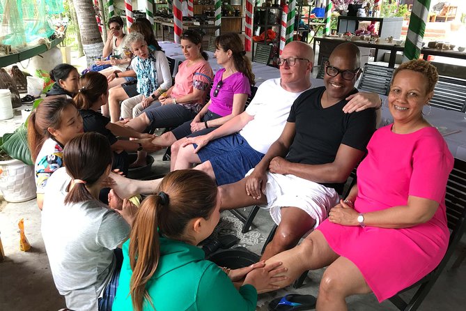 Traditional Cooking Class with Basket Boat Ride and market Tour - Morning or afternoon: which departure works best?
