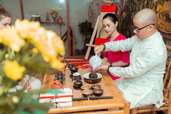 Vietnamese Culture and Coffee Making Class - Starting with the phin filter